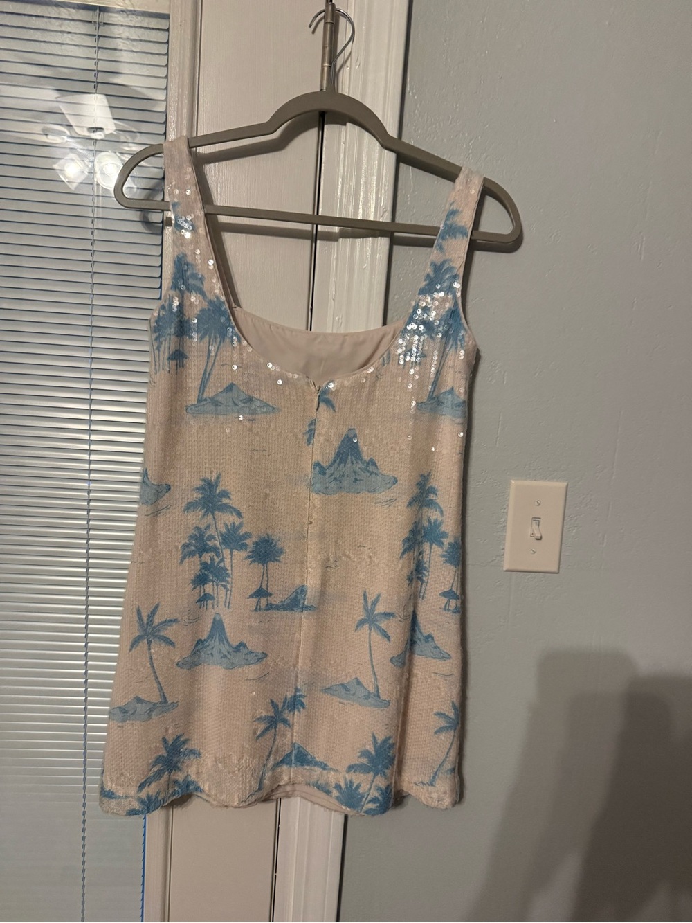 Gianni Bini Sequin Island Print Mini Dress - Blue/Cream - Picture 2 of 2
